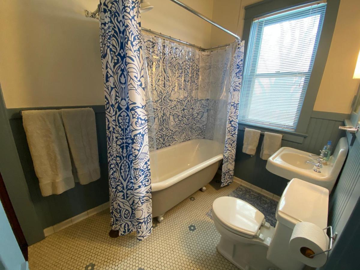The Edmond An 1887 Arts & Crafts Gem Apartment Saint Joseph Luaran gambar